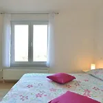 Jere 719 Lejlighed Pula